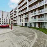 شقة Premium Airport By Renters بوزنان