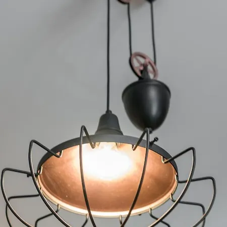 Premium Airport By Renters 포즈난