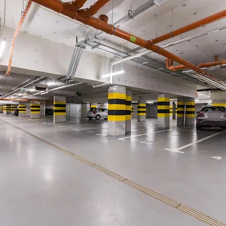 Premium Airport By Renters Poznan