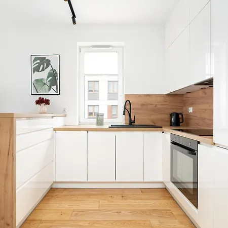 Premium Airport By Renters * بوزنان