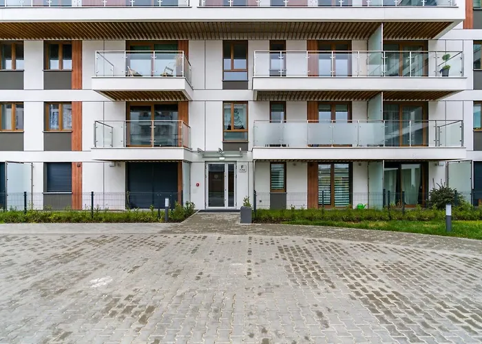 Premium Airport By Renters شقة بوزنان