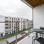 Premium Airport By Renters Poznan