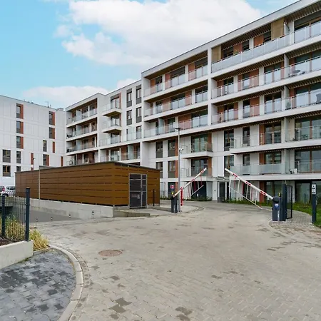 Premium Airport By Renters Lägenhet Poznań