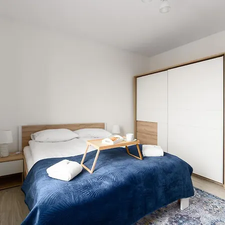 Premium Airport By Renters דירה פוזנן