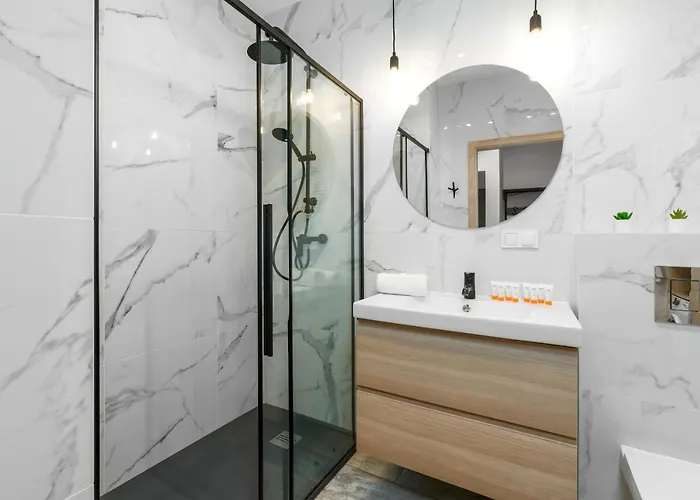 Premium Airport By Renters Apartment