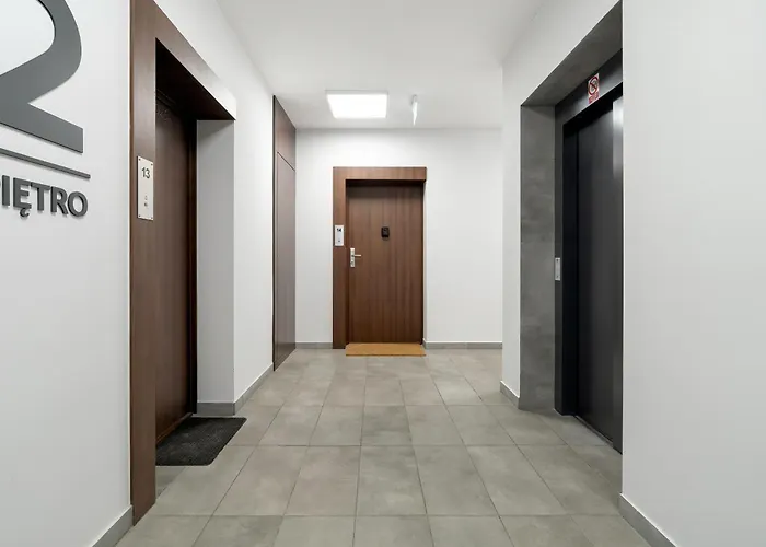 Premium Airport By Renters Apartment